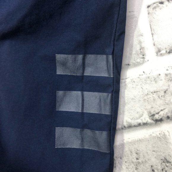 Adidas Men’s Blue Flat Front Golf Shorts 42 - Picture 2 of 4